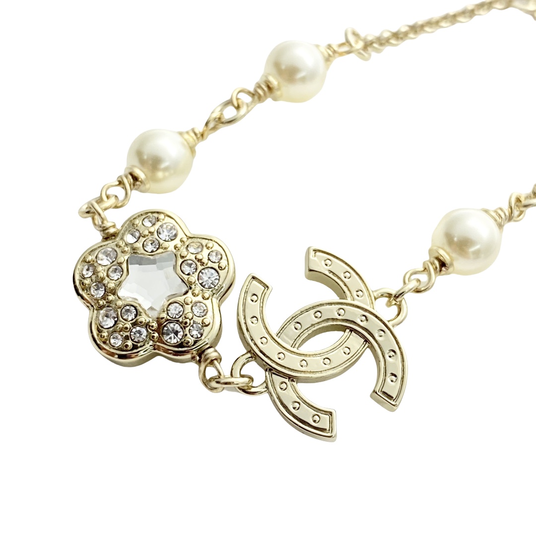 CCS006 Chanel 25P crystal clover flower cc pearl bracelet - ccjewelryacc