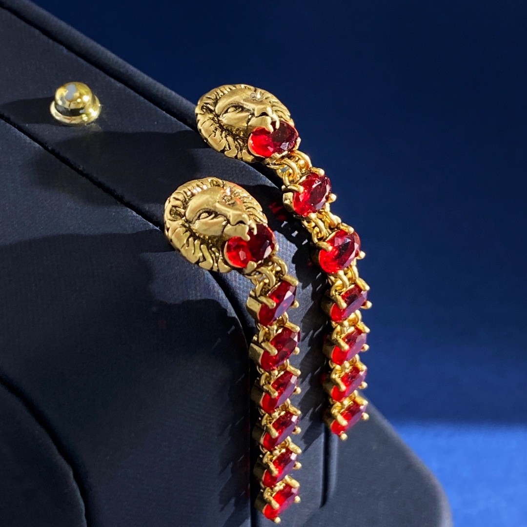GGE135 Gucci lion head with Red crystal tassels earrings - ccjewelryacc