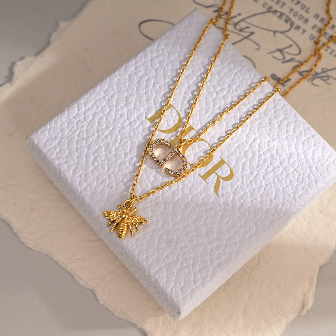 CDN030 Dior Petit CD bee Necklace - ccjewelryacc
