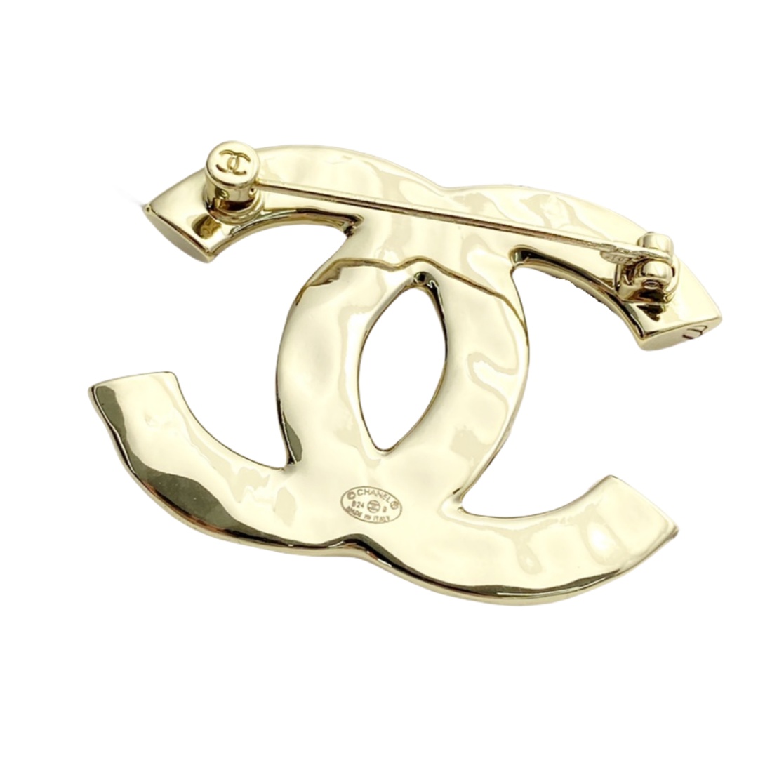 BCB440 24B rhinestone cc logo Brooch pin - ccjewelryacc