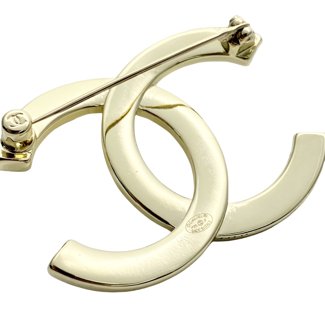 BCB375 Chanel Quilted Lining cc brooch pin - ccjewelryacc