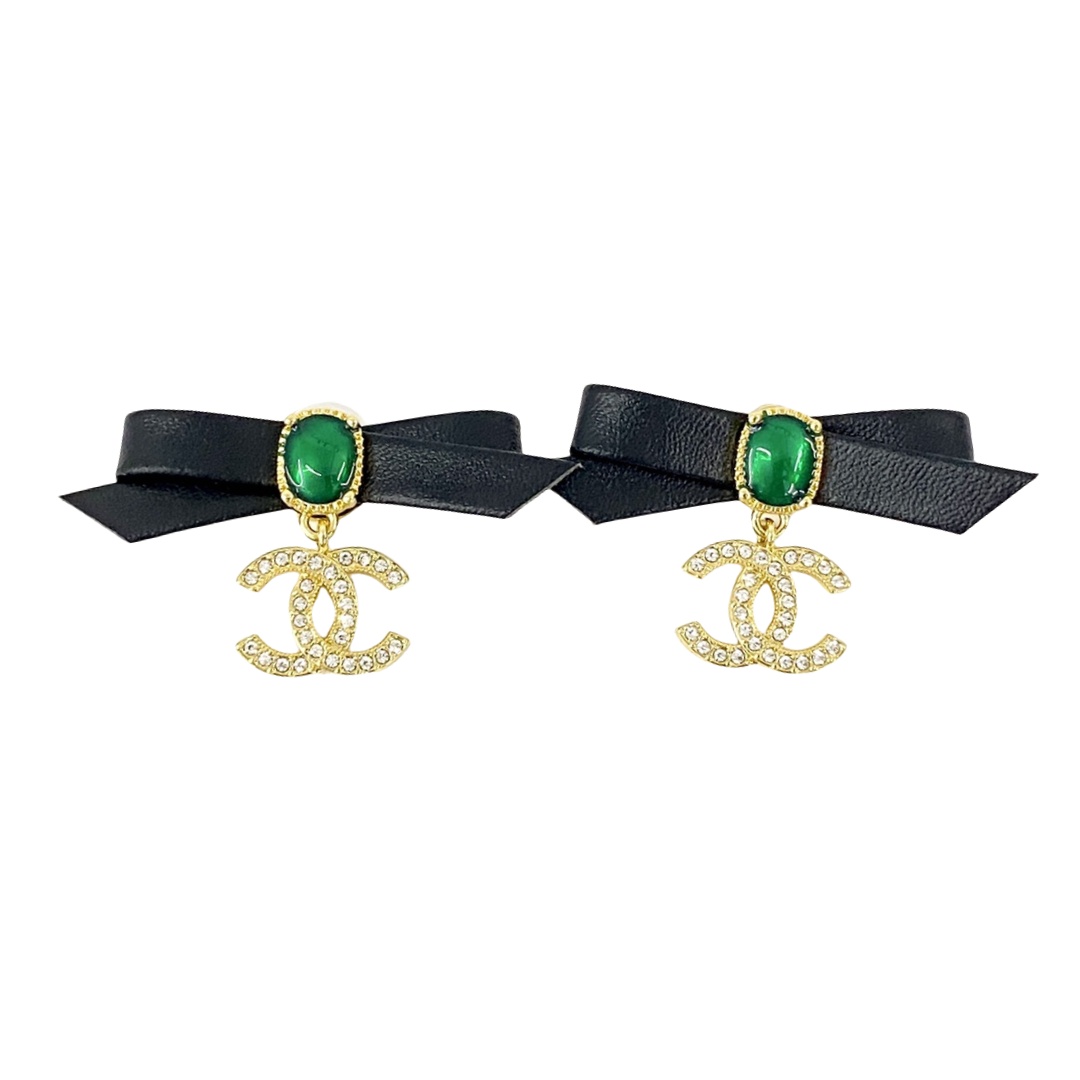 CCE797 Leater bowknot oval green pearl with crystal cc logo stud earrings - ccjewelryacc