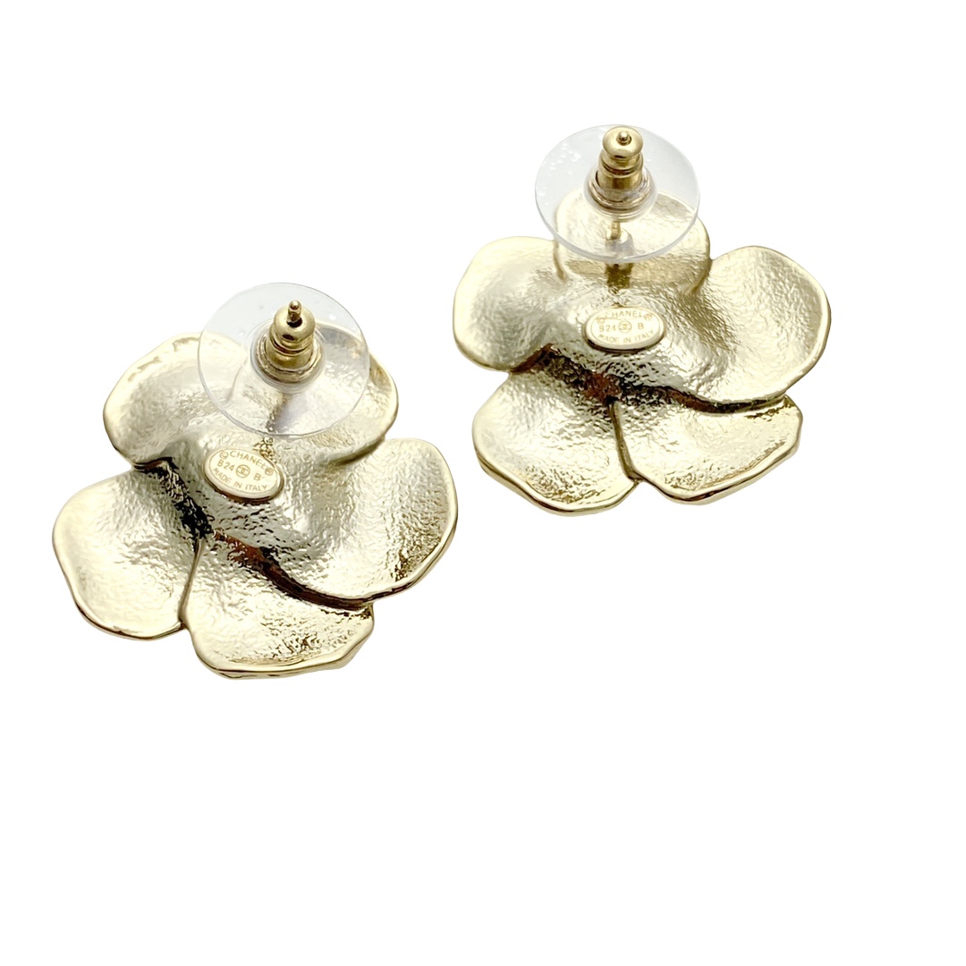 CCE285 Chanel Gold camellia stud earrings - ccjewelryacc