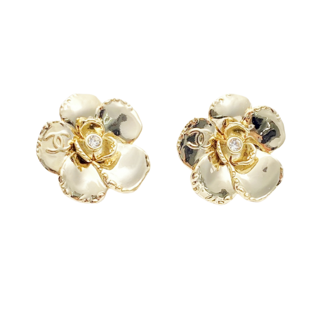 CCE285 Chanel Gold camellia stud earrings - ccjewelryacc