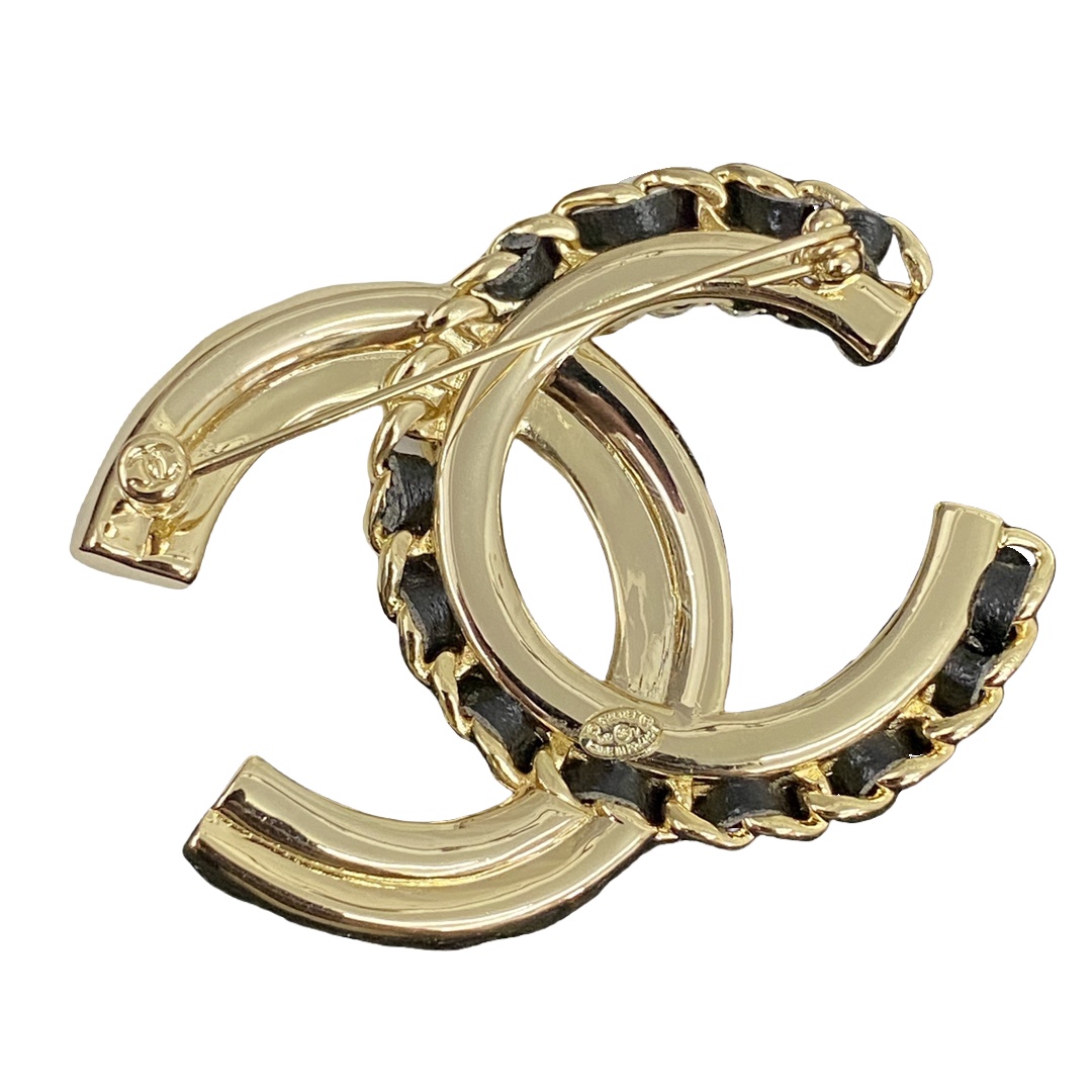 BCB067 Metal leather rhinestone and pearl CC Logo brooch pines - ccfashionjewelry