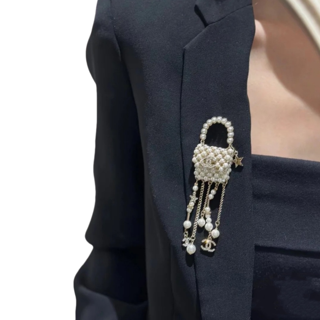 BCB566 Chanel pearl tassels bag brooch pin - ccjewelryacc