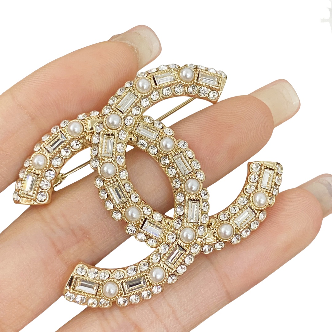 BCB123 100th anniversary crystal and pearl cc Brooch pin - ccjewelryacc