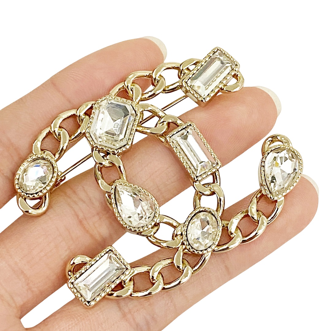 BCB354 Baguette Crystal CC brooch Gold - ccjewelryacc