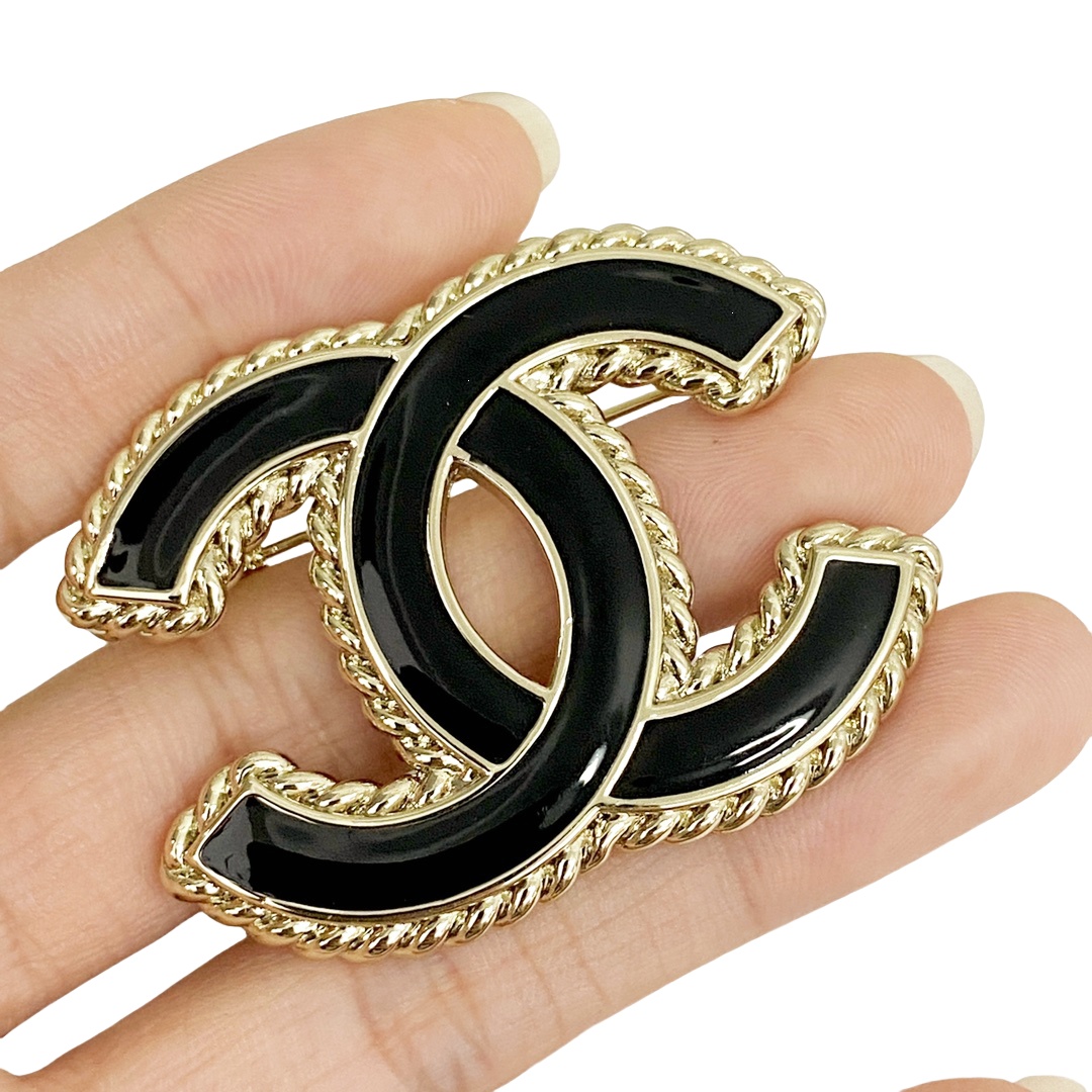 BCB425 Black enamel CC brooch pin - ccjewelryacc