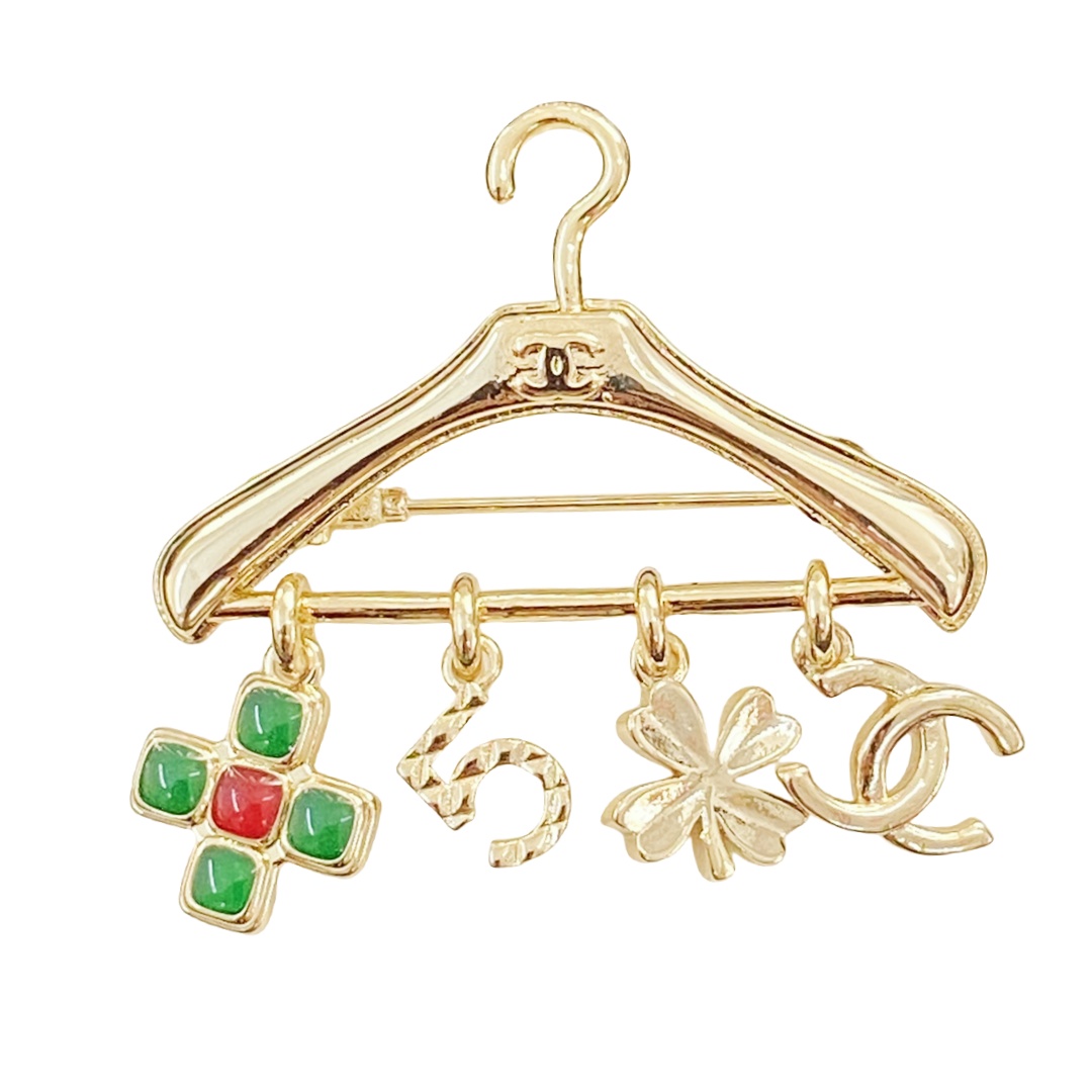 BCB507 Metal hanger with clover flower No 5 cross cc logo charms brooch safety pin - ccjewelryacc