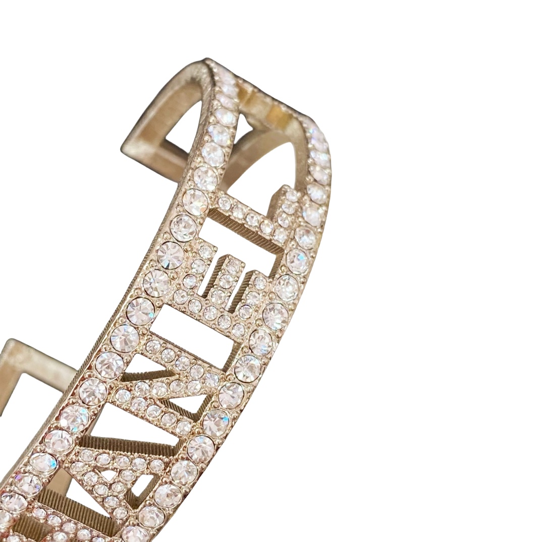 CCS016 chanel crystal bangle bracelet - ccjewelryacc
