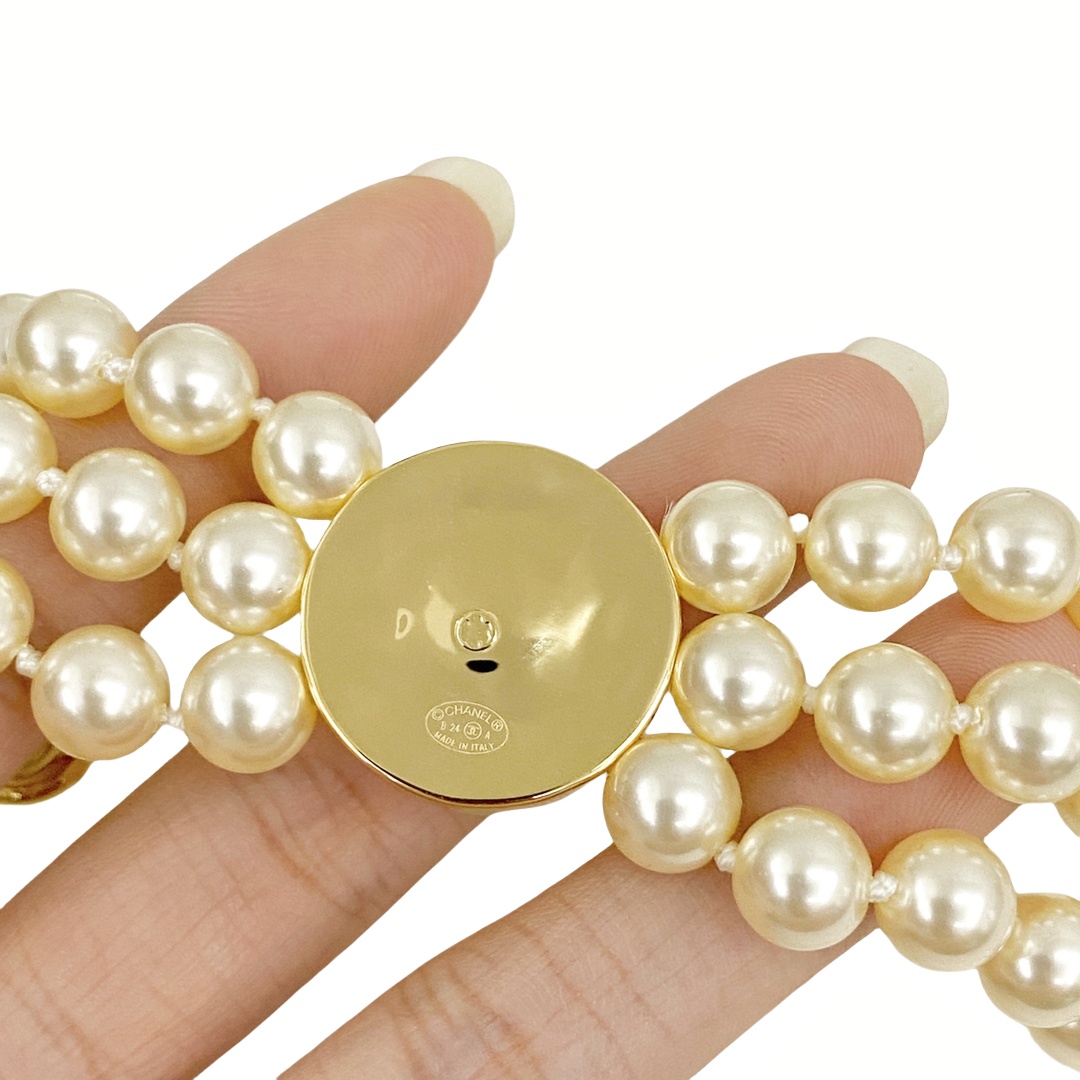 CCS189 24A Button CC Logo Pearl charm Bracelet chain - ccjewelryacc