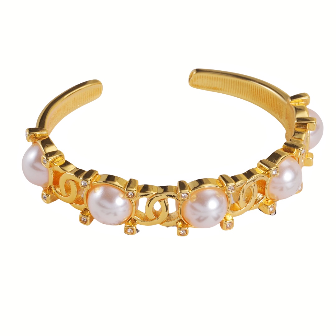 CCS093 chanel cuff bracelet gold - ccjewelryacc