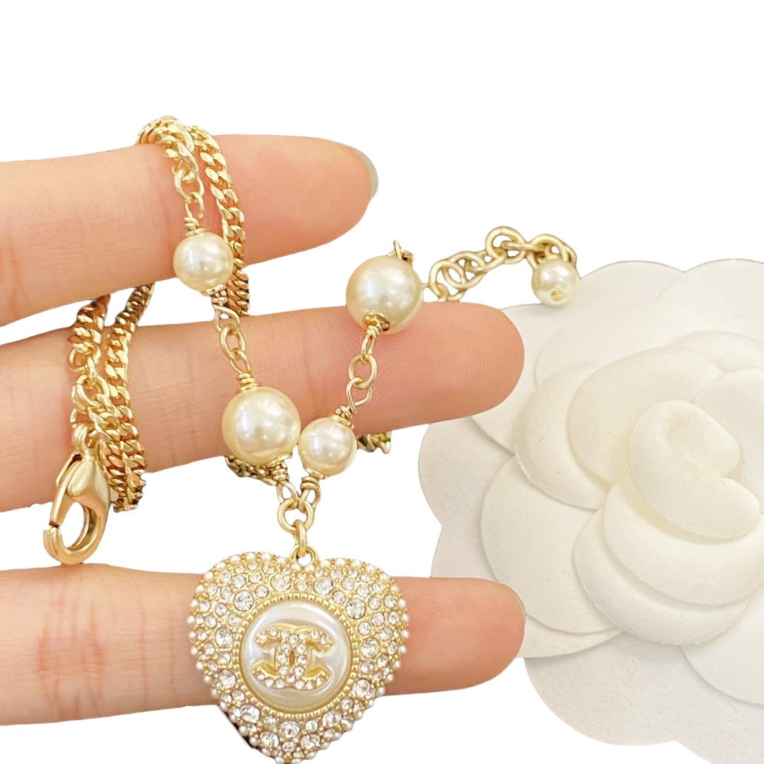 CCS050 Chanel heart bracelet chain - ccjewelryacc