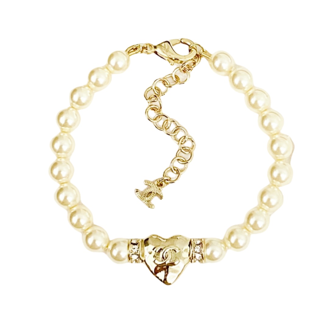 CCS035 Chanel heart pearl bracelet - ccjewelryacc