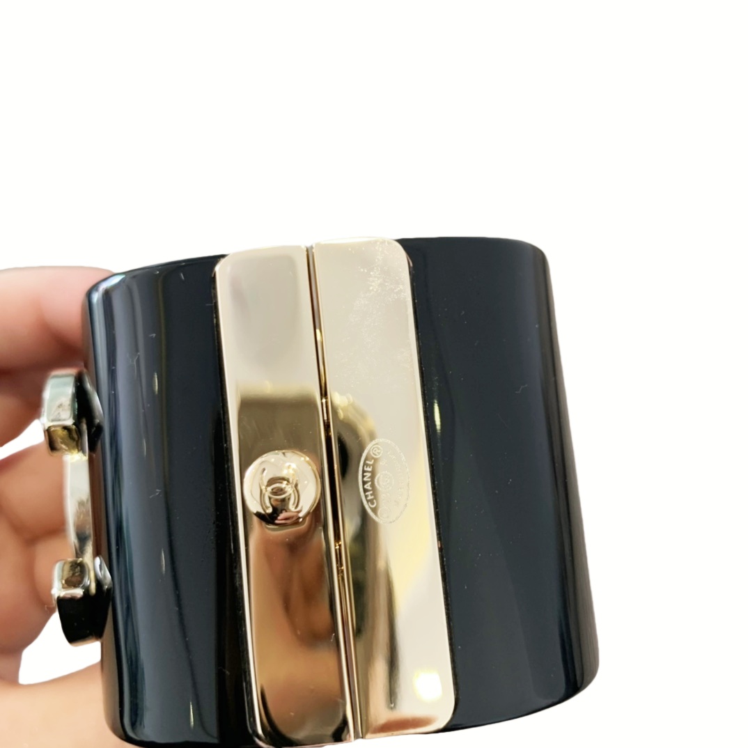 CCS053 CC acrylic cuff Bracelet - ccjewelryacc