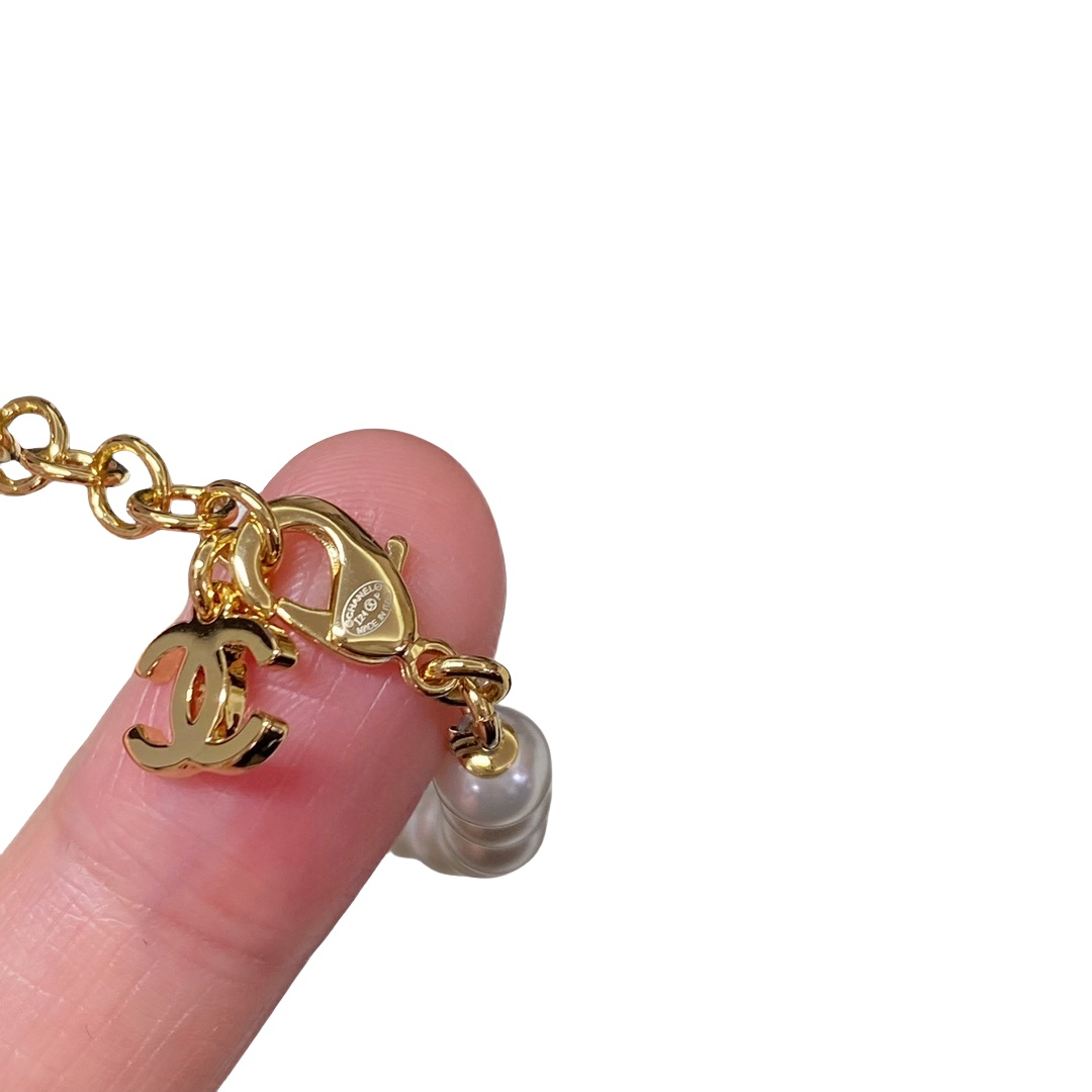 CCS089 Chanel 24p denim blue Heart pearl Bracelet for women - ccjewelryacc