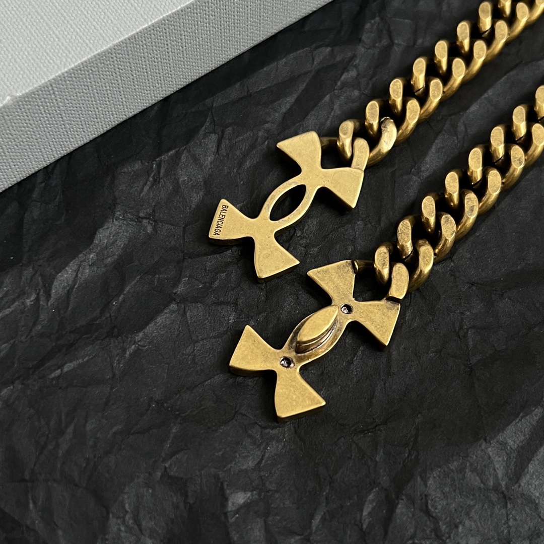 BAN003 Balenciaga Under Armour Necklace in Silver /Gold For men women - ccjewelryacc