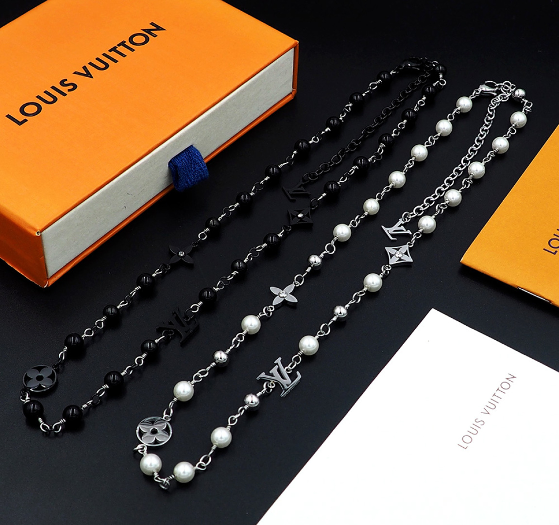 LVN049 LV Pearls necklace - ccjewelryacc