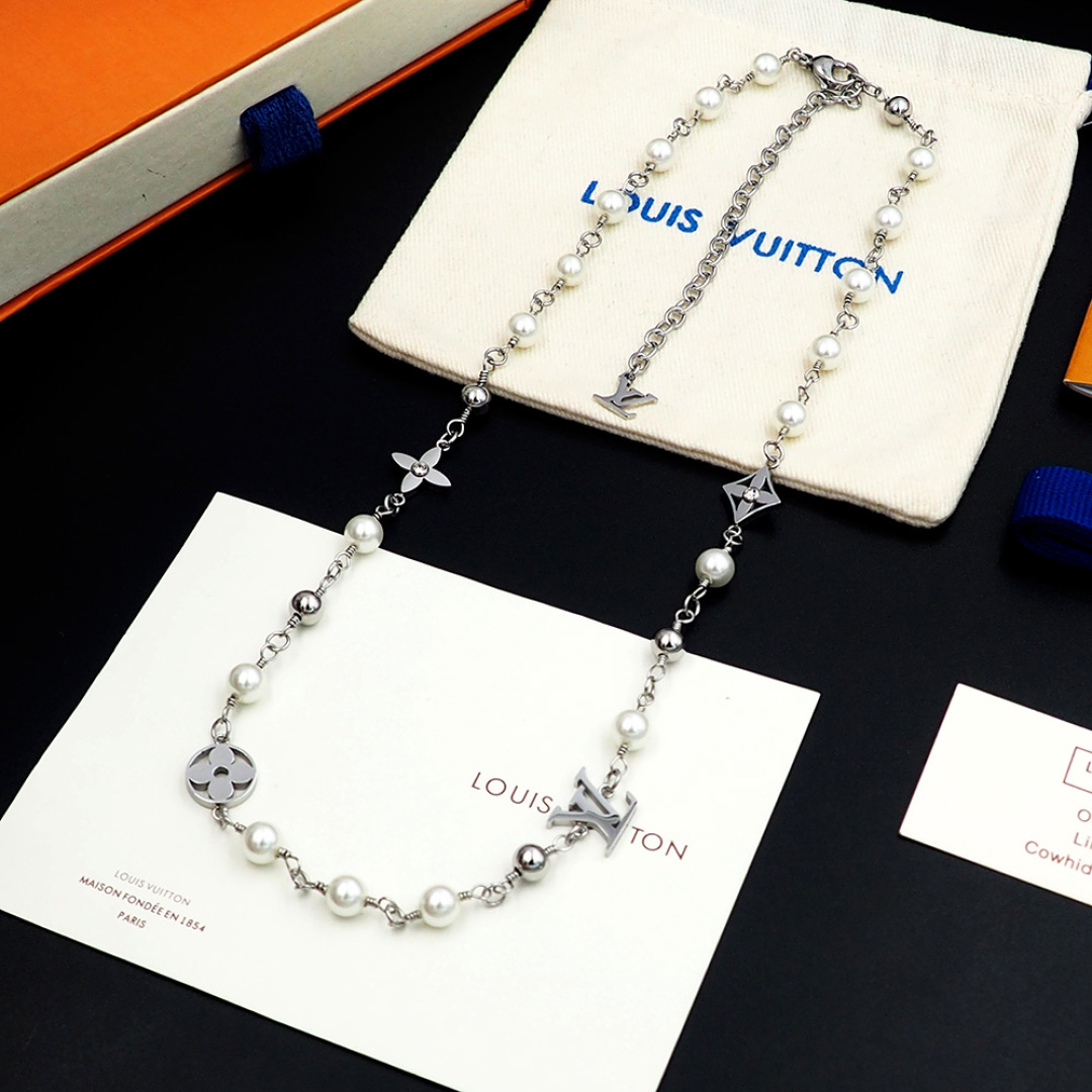 LVN049 LV Pearls necklace - ccjewelryacc