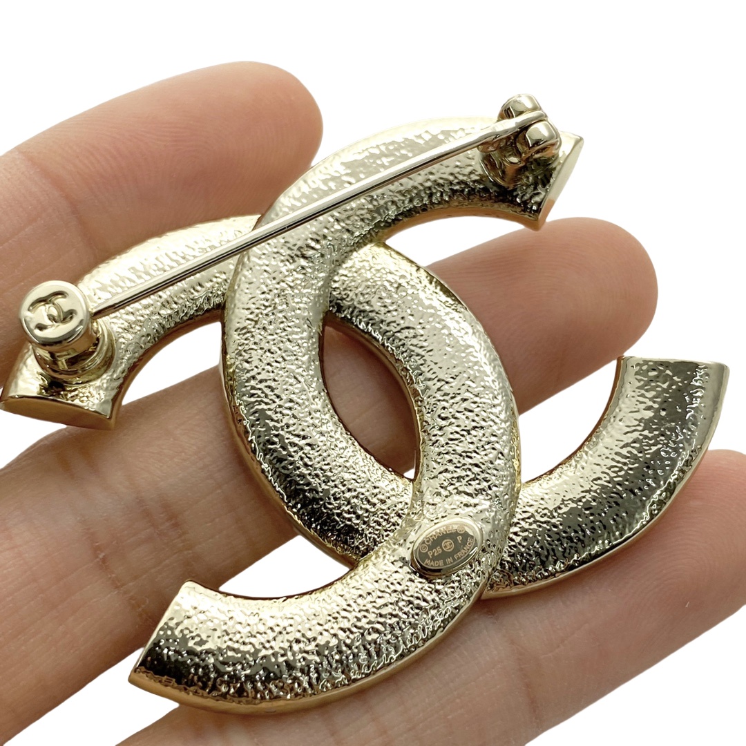 BCB570 Chanel Crystal star cc logo brooch pin - ccjewelryacc