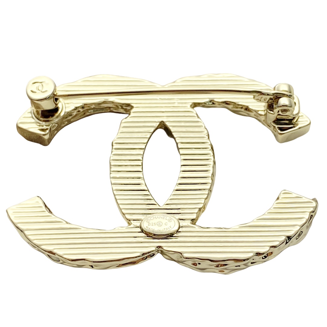 BCB569 Chanel embossment cc logo brooch pin - ccjewelryacc