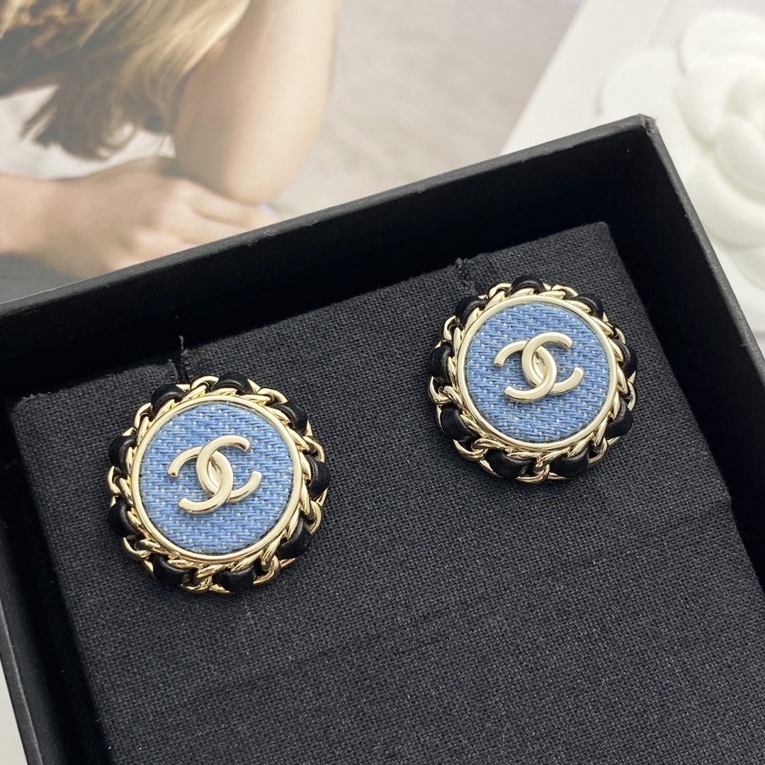 CCE306 Chanel denim blue round cc stud earrings - ccjewelryacc
