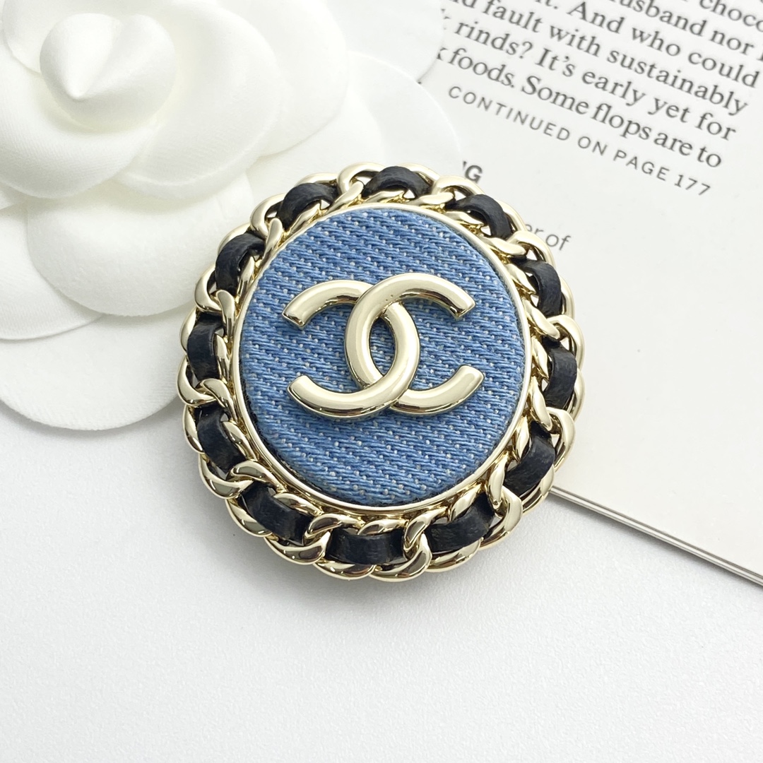 BCB571 Chanel 25 denim blue oval brooch pin - ccjewelryacc