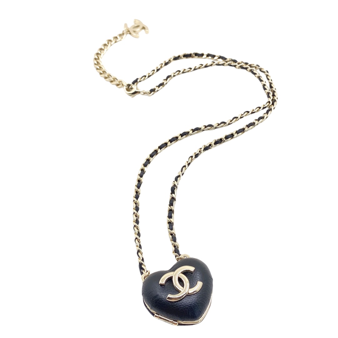 CCN150 Chanel Metal leather black heart mirror necklace - ccjewelryacc