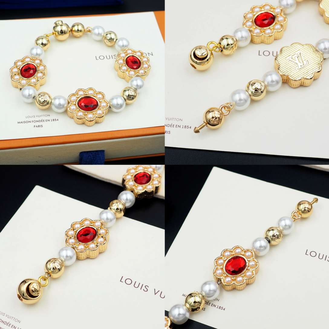 LVS082 LV Dynasty Flower Bracelet - ccjewelryacc