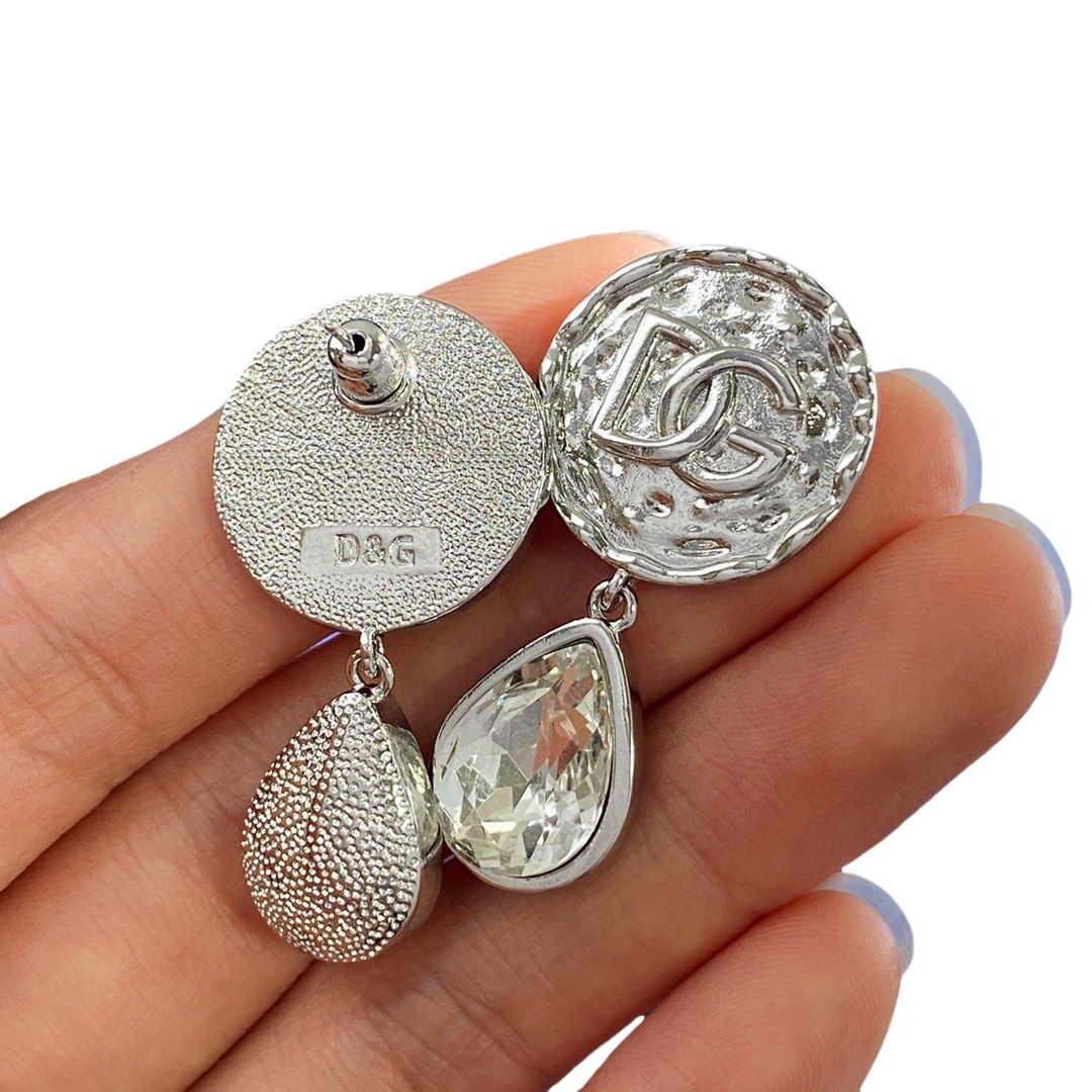 DGE052 Metal crystal DG logo drop earrings - ccjewelryacc
