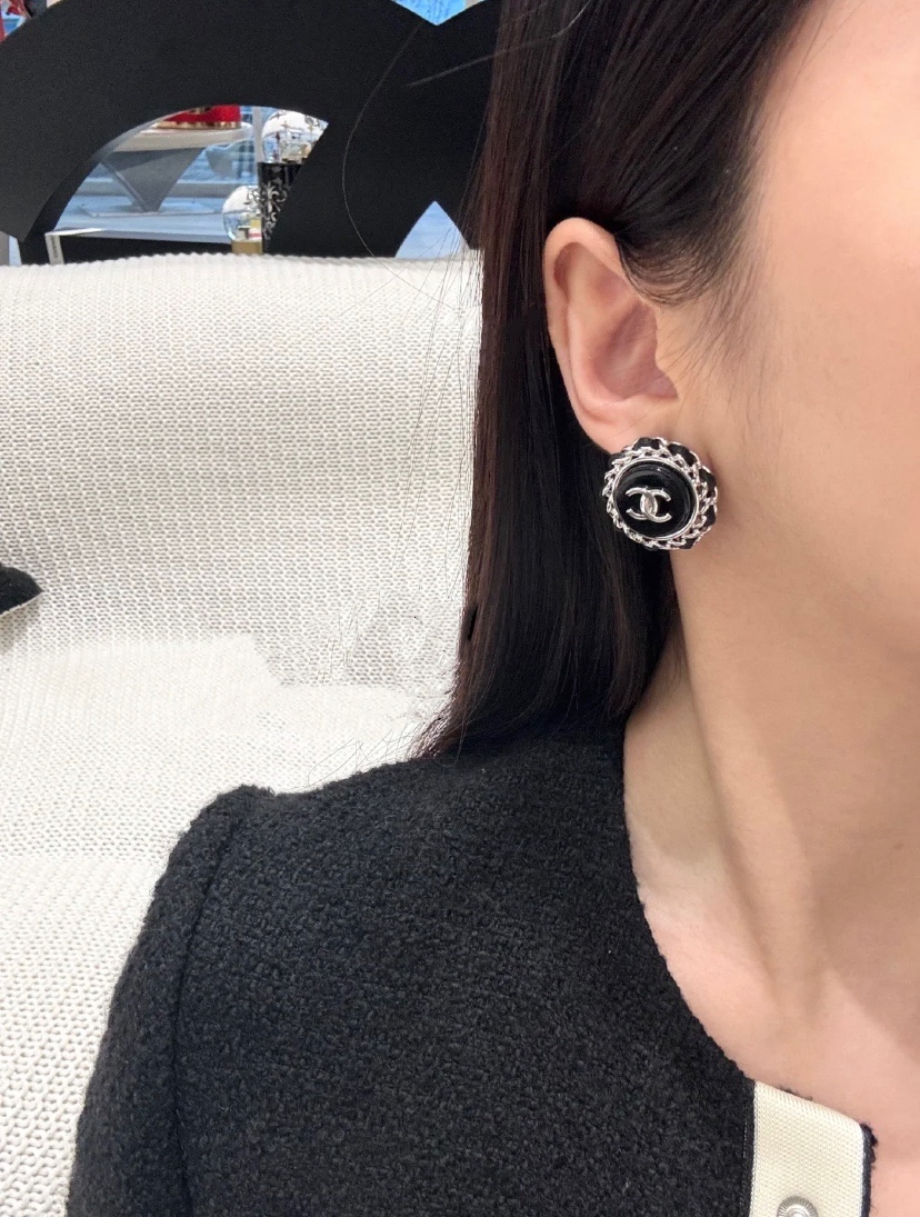 CCE306 Chanel denim blue round cc stud earrings - ccjewelryacc