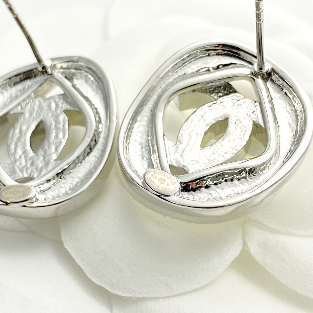 CCE324 Chanel 25 crystal cc stud earrings - ccjewelryacc