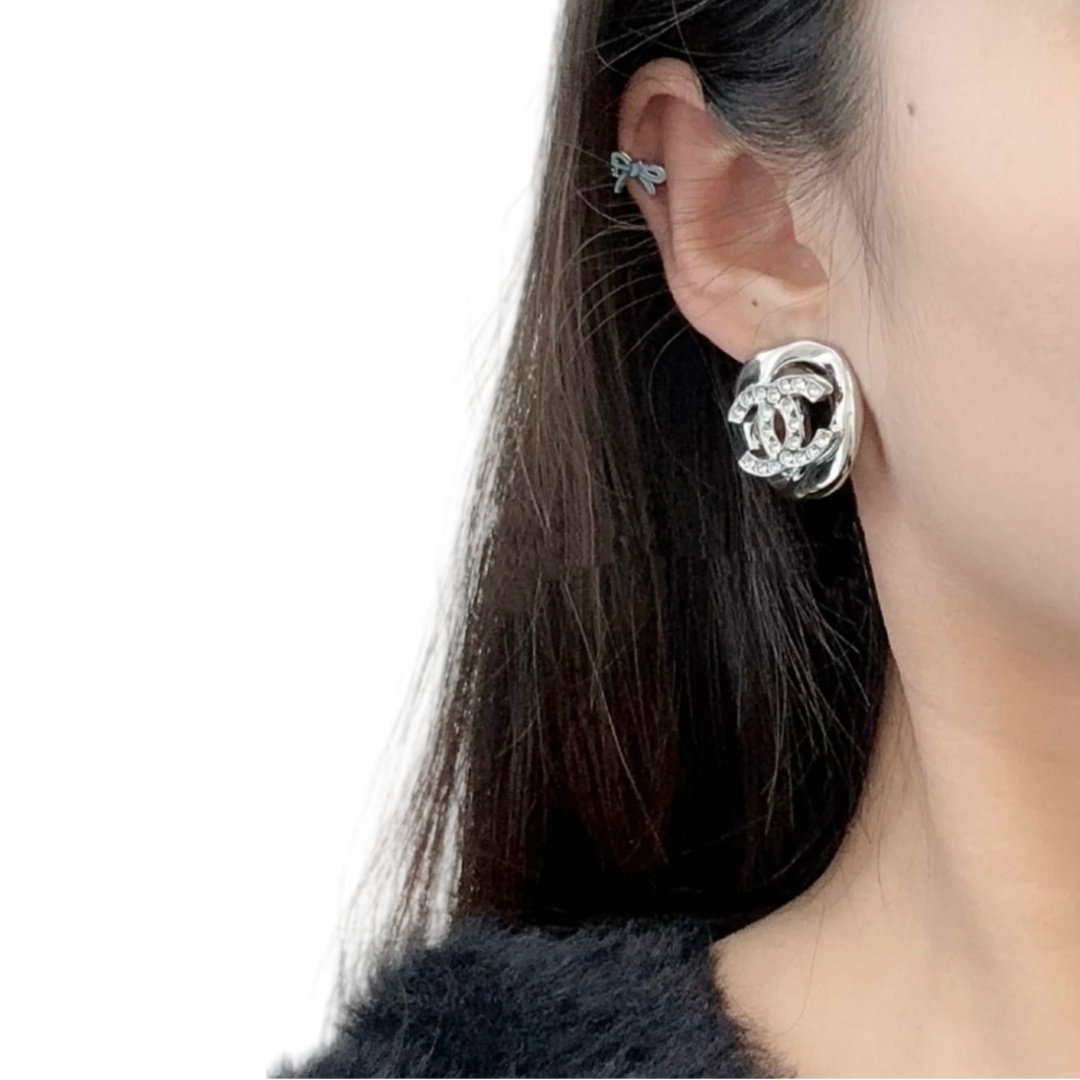 CCE324 Chanel 25 crystal cc stud earrings - ccjewelryacc