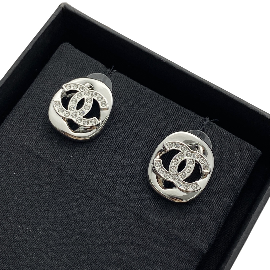 CCE324 Chanel 25 crystal cc stud earrings - ccjewelryacc