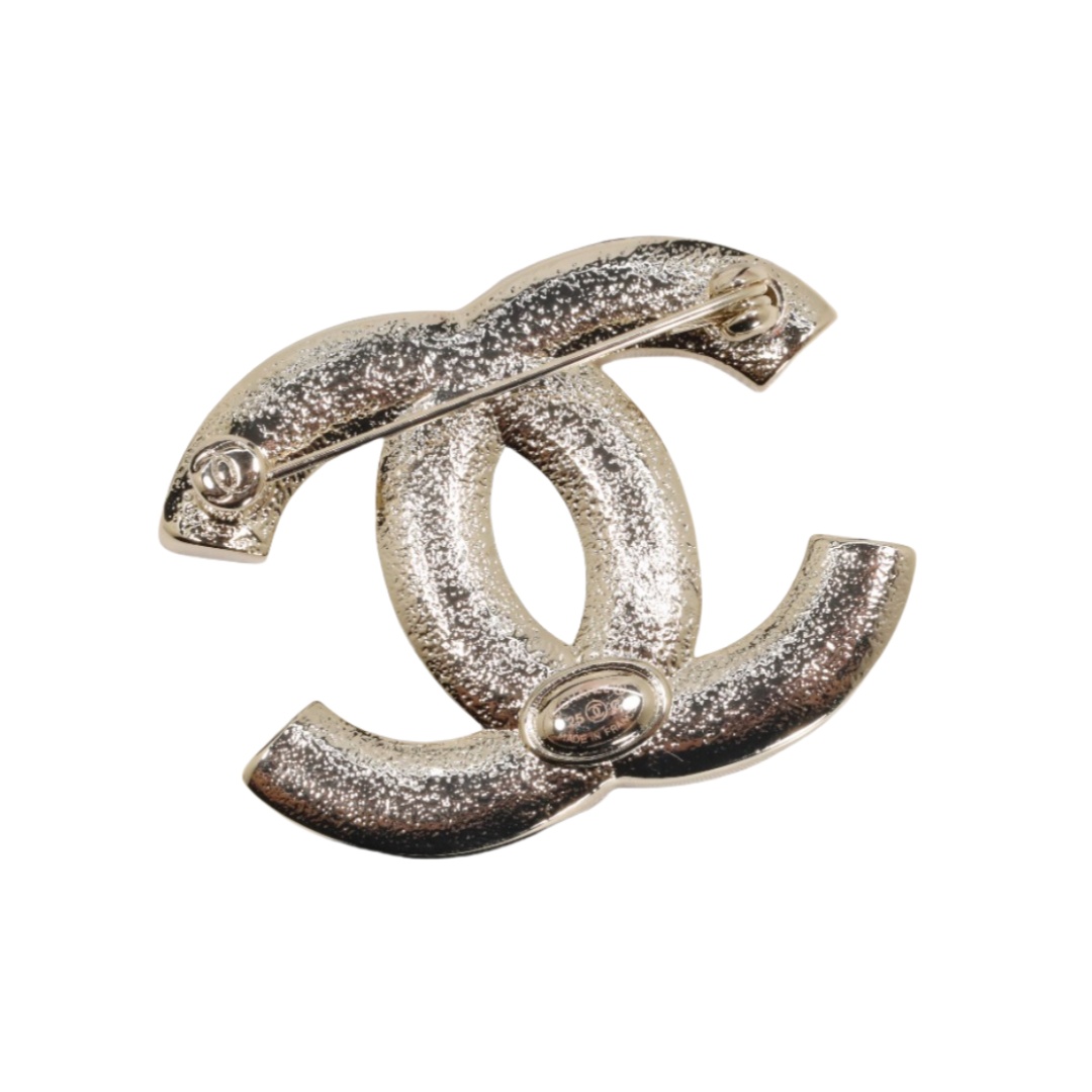 BCB579 White CC brooch pin - ccjewelryacc