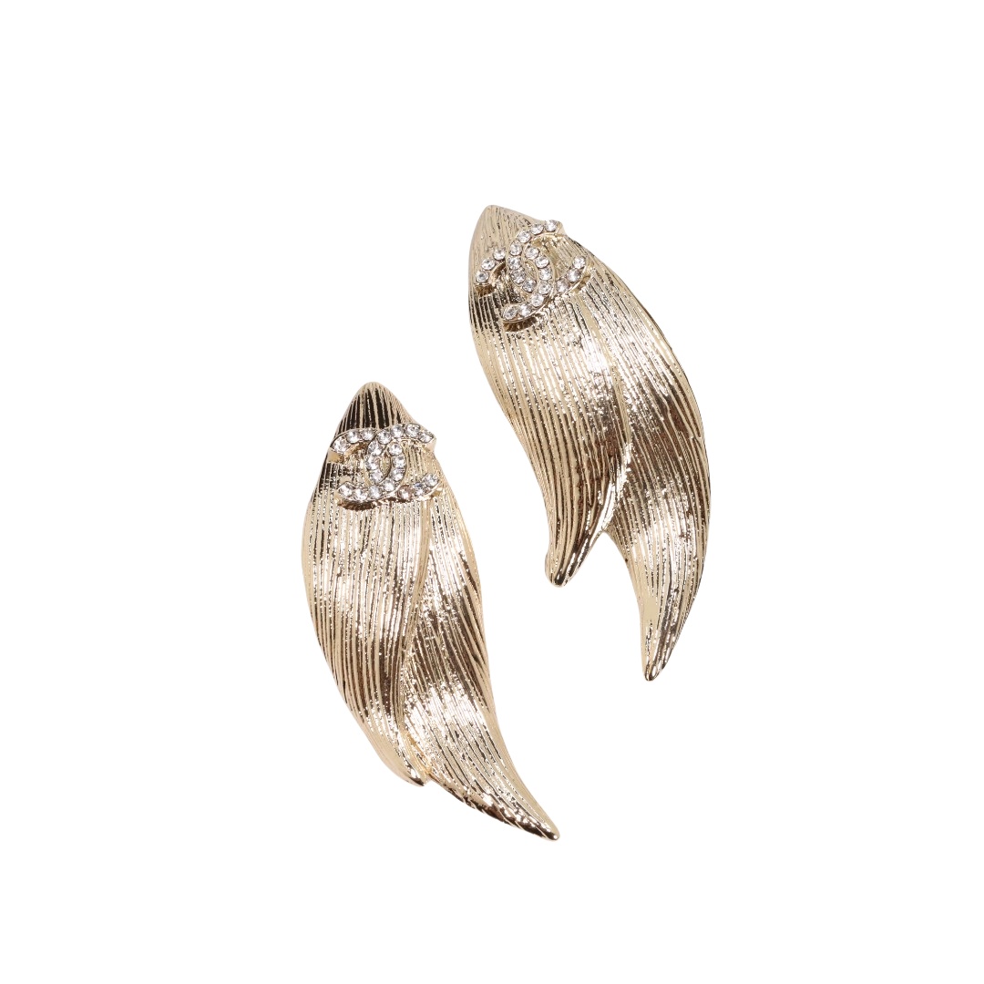 CCE331 Chanel wing earrings for women - ccjewelryacc