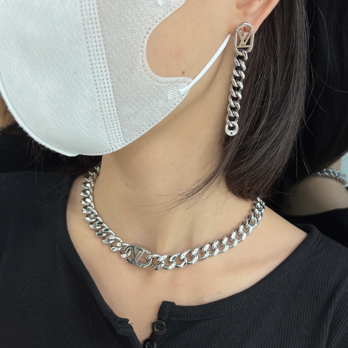 LVN098 Louis Vuitton M00637 LV GET Dressed Necklace - ccjewelryacc