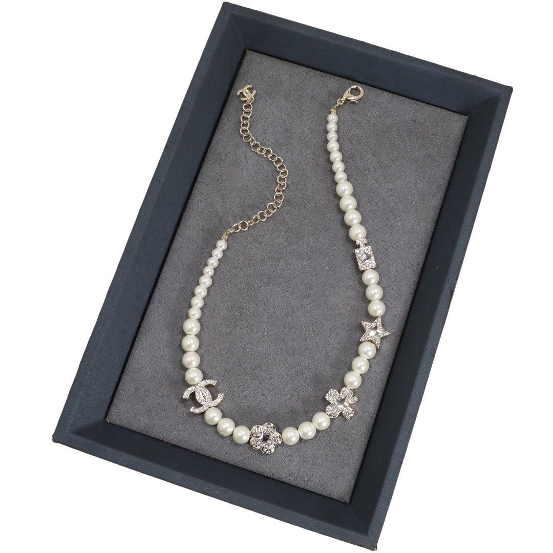 CCN213 Chanel four clover flower star cc logo pearl choker necklace for women - ccjewelryacc