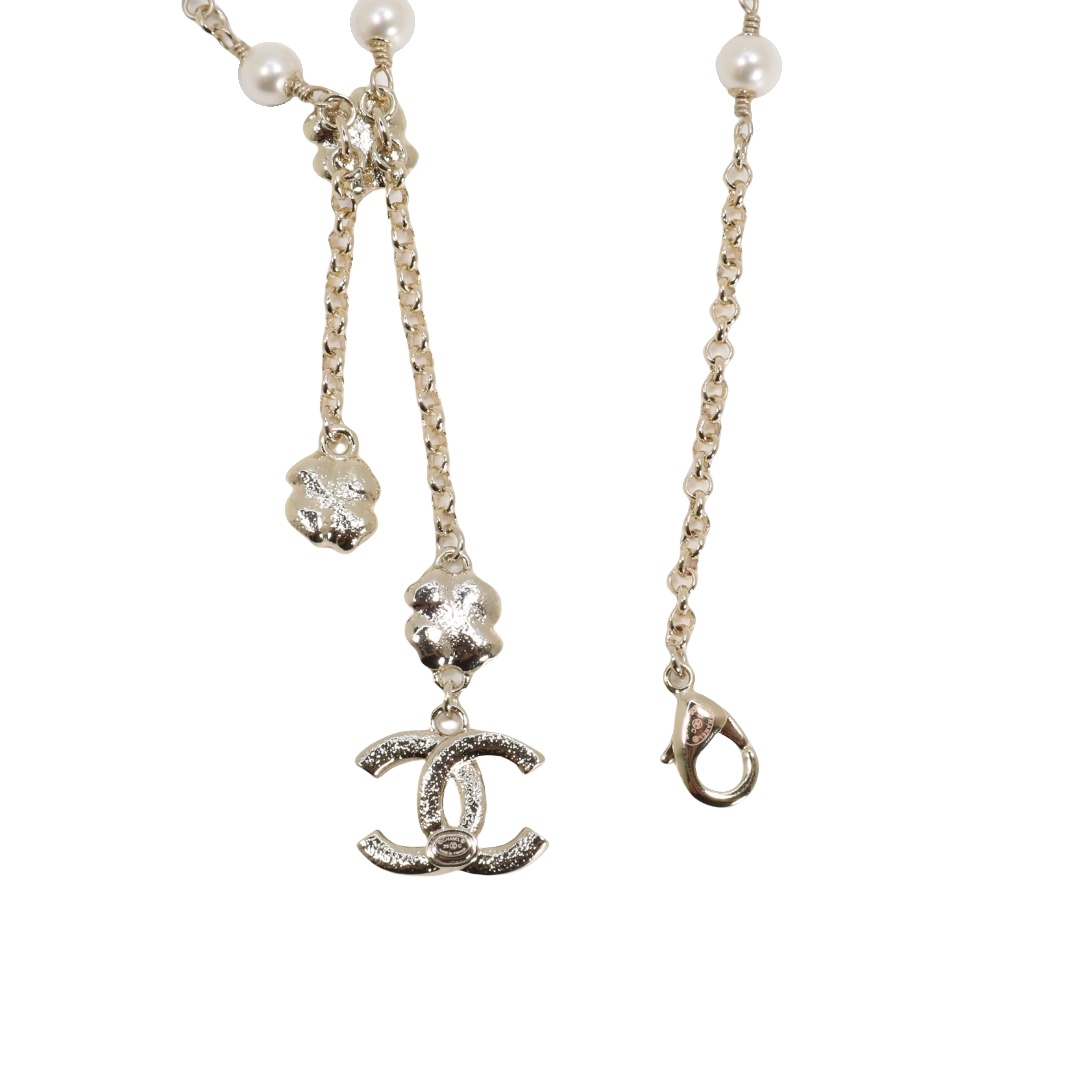 CCN271 Chanel black and white enamel flower tassels necklace for women - ccjewelryacc