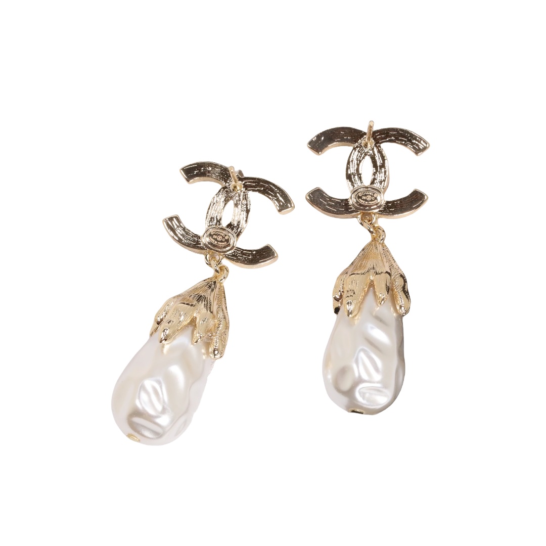 CCE341 Chanel cc pearl drop earrings for women - ccjewelryacc