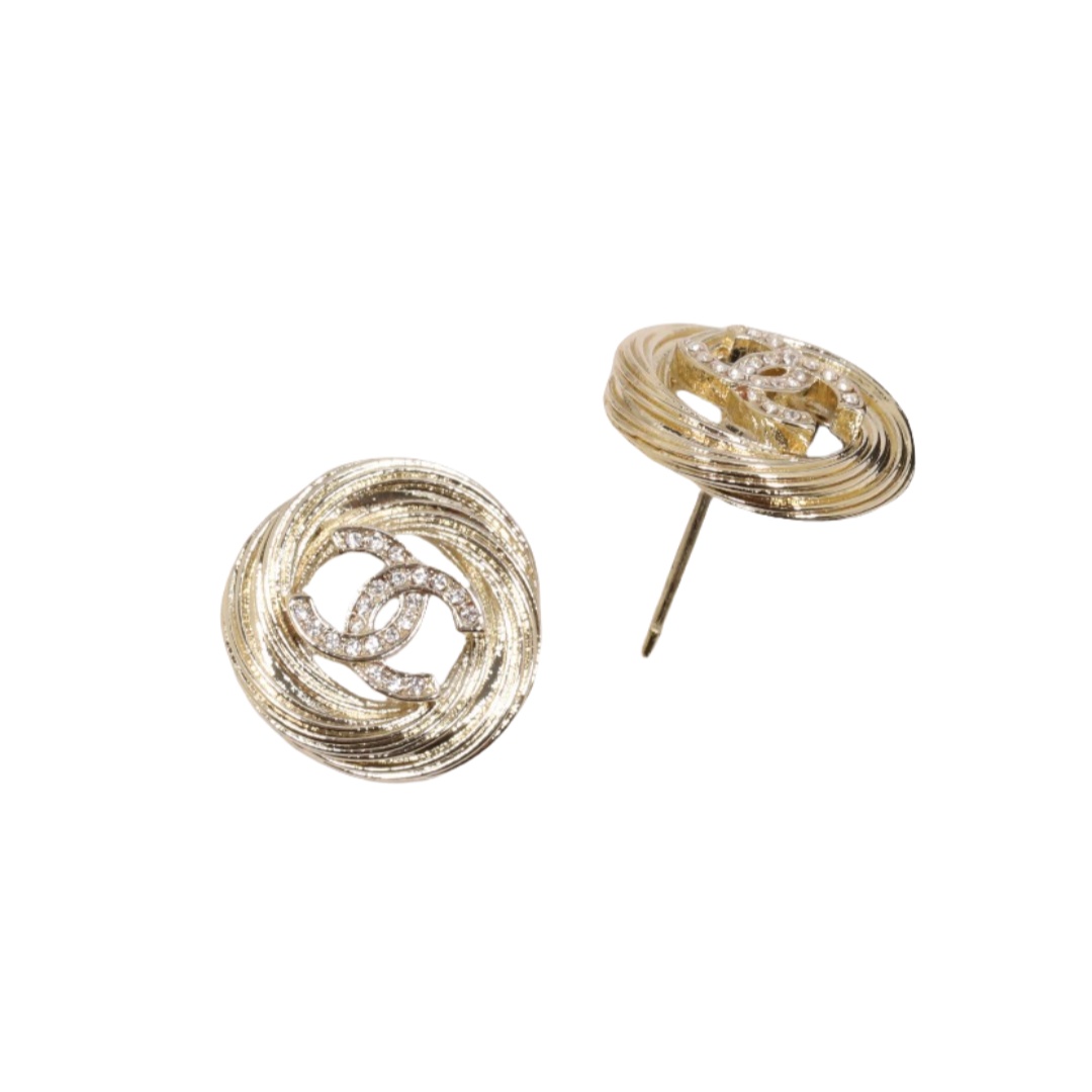 CCE339 Chaenl Twisted metal cc logo earrings for women - ccjewelryacc