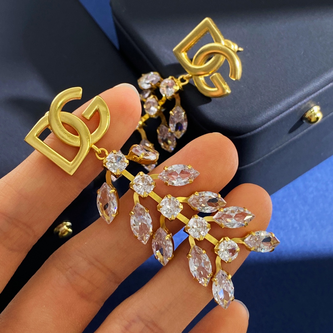 DGE055 Metal crystal DG logo diamond drop earrings - ccjewelryacc