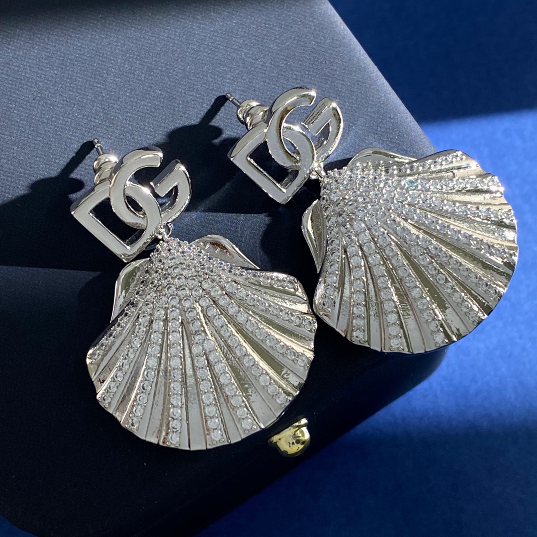 DGE053 Metal crystal DG logo seashell drop earrings - ccjewelryacc