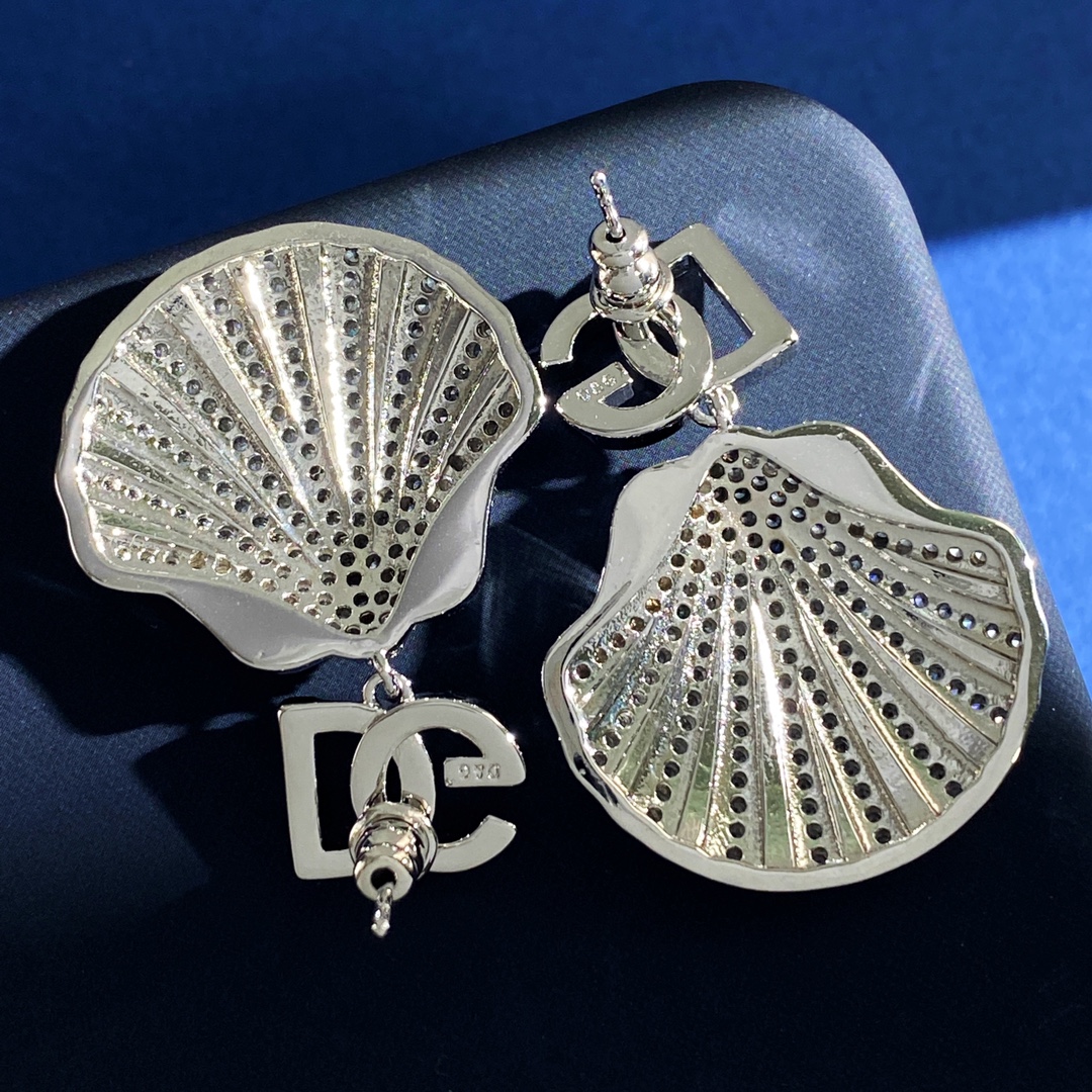 DGE053 Metal crystal DG logo seashell drop earrings - ccjewelryacc
