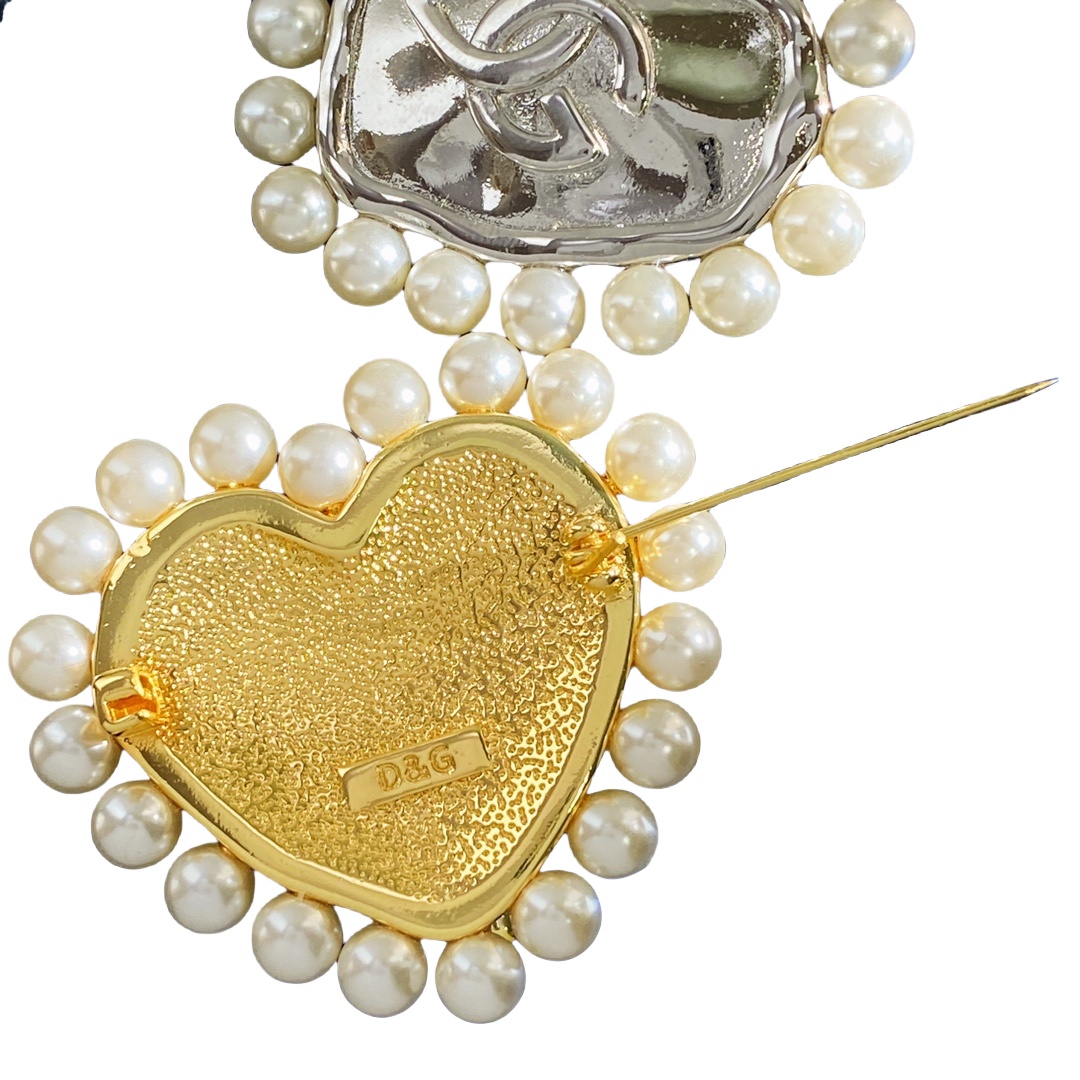 DGB005 Dolce & gabbana pearl heart brooch pin - ccjewelryacc
