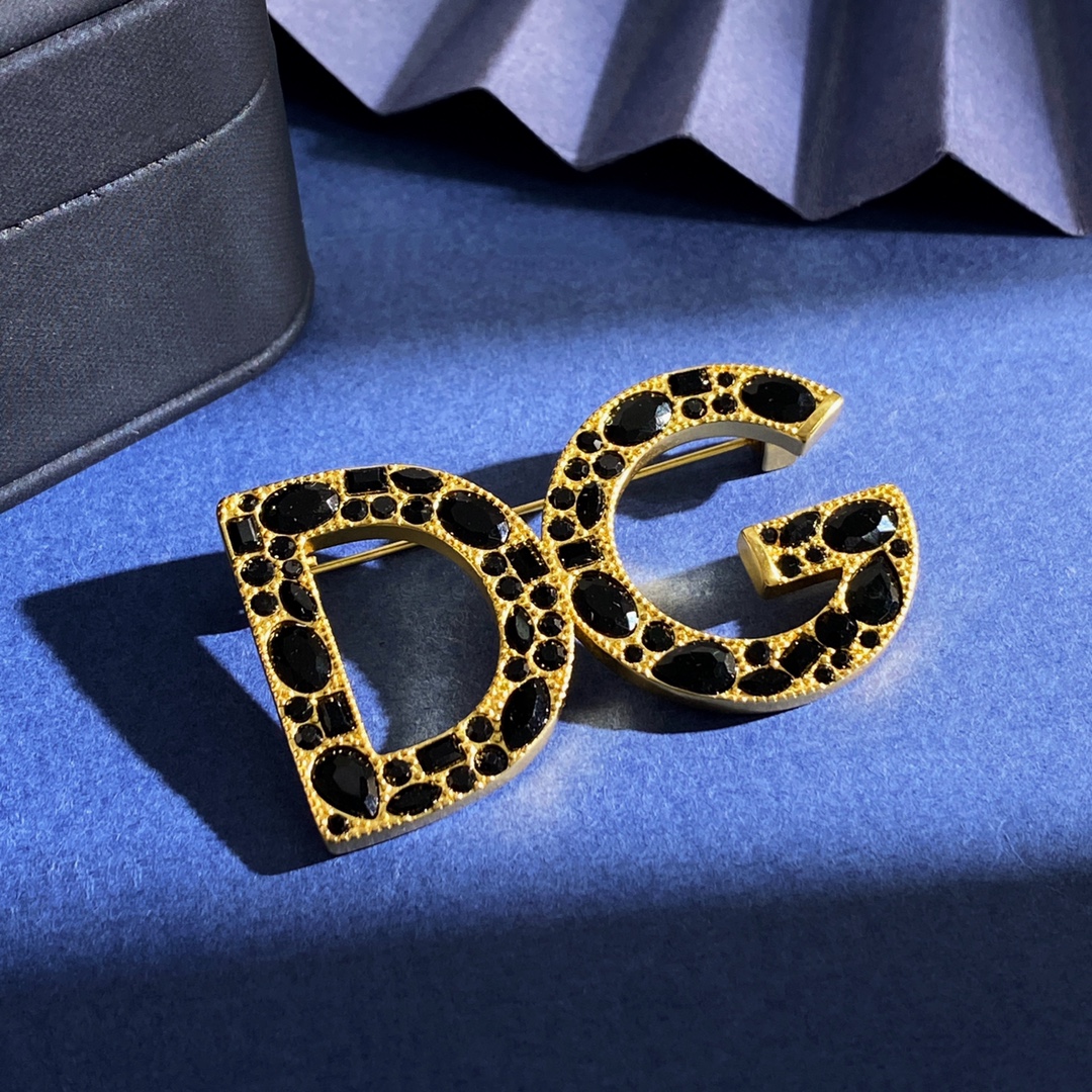 DGB006  Black stone DG logo brooch pin for men women - ccjewelryacc