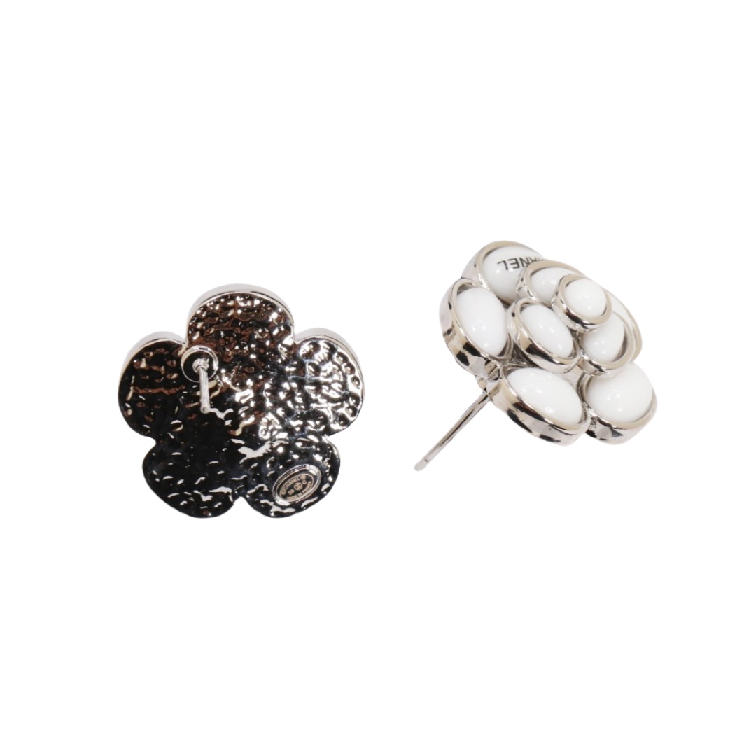 CCE349 Chanel white Ceramics Camellia stud earrings for women - ccjewelryacc