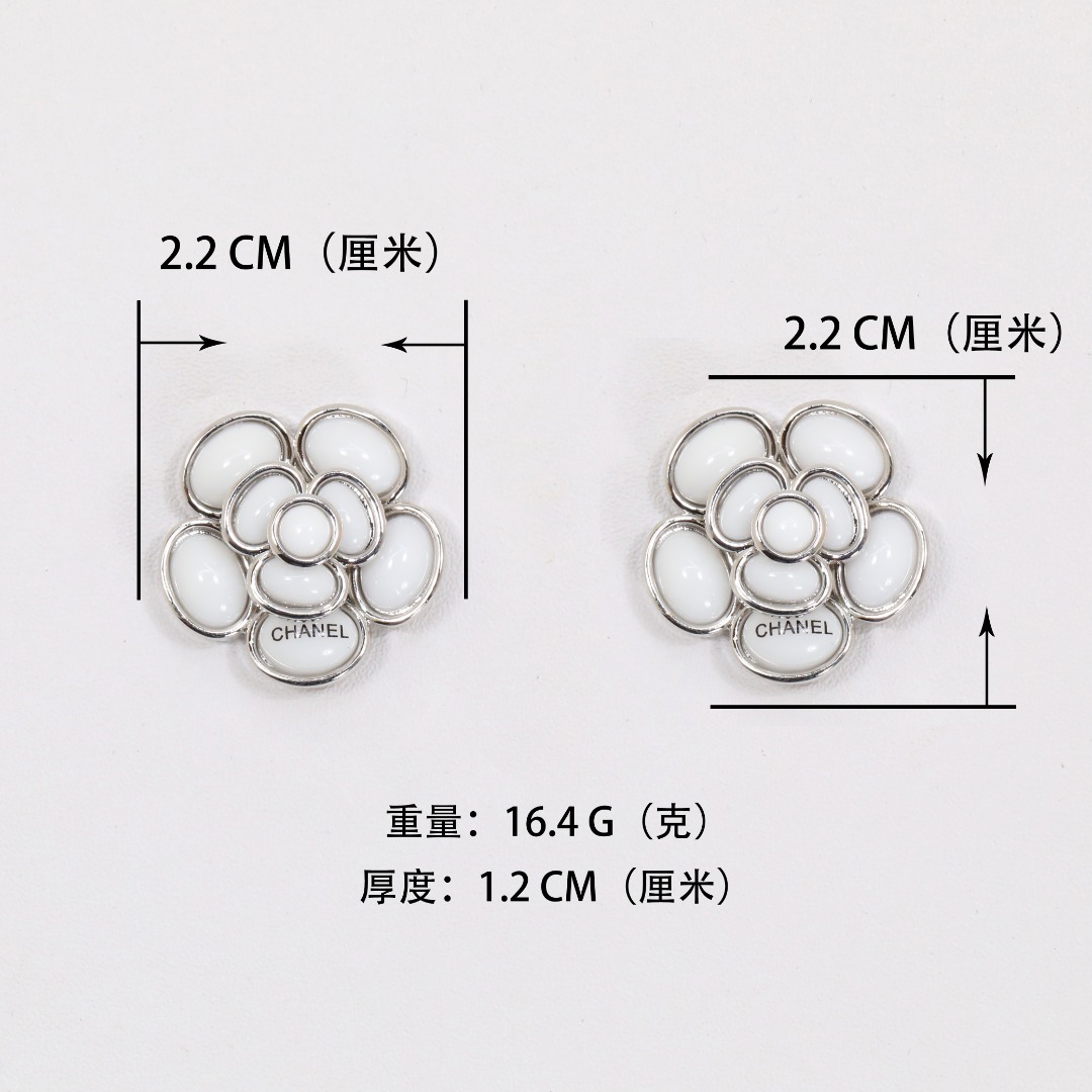 CCE349 Chanel white Ceramics Camellia stud earrings for women - ccjewelryacc