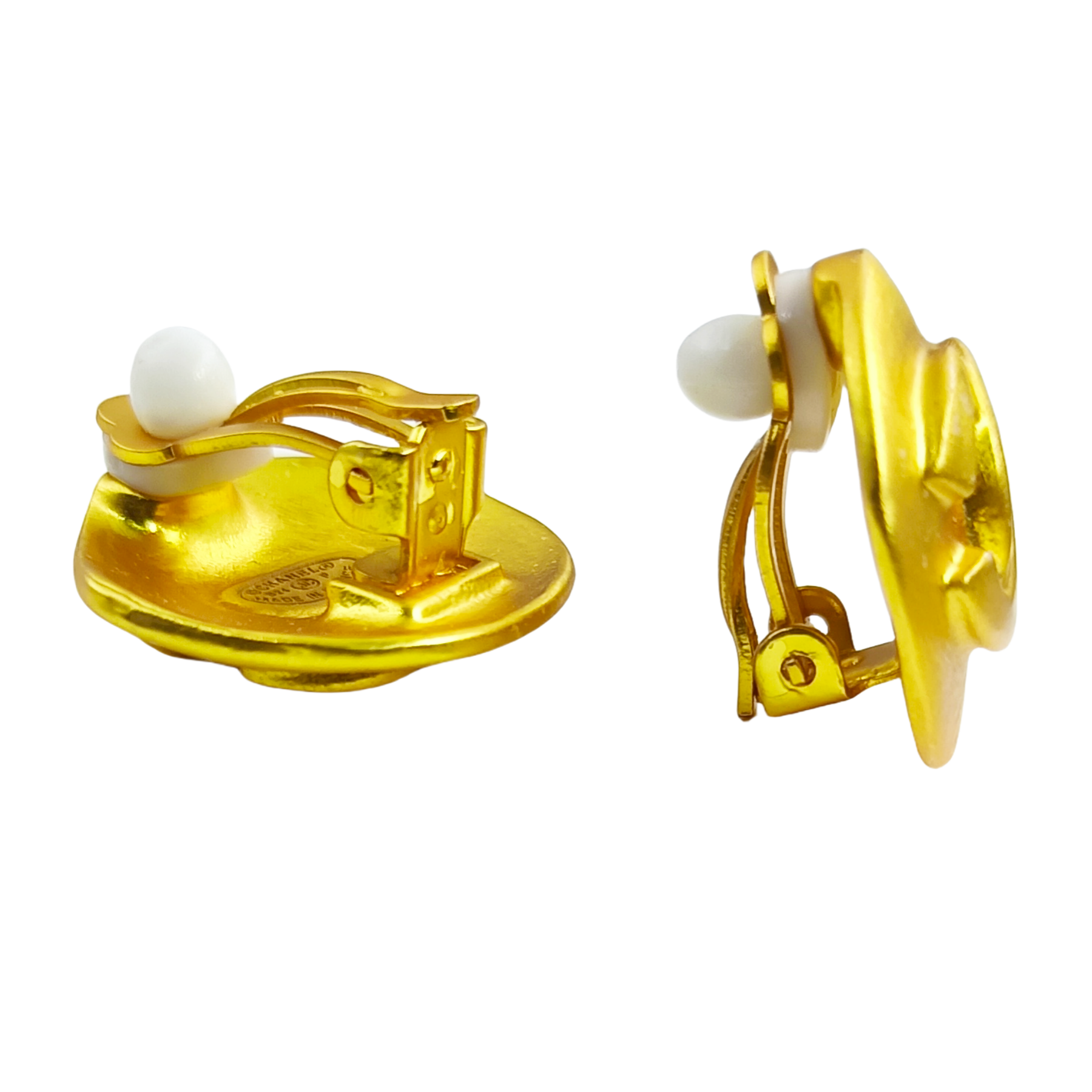 CCE363 Vintage 24k Gold chanel earing clip - ccjewelryacc